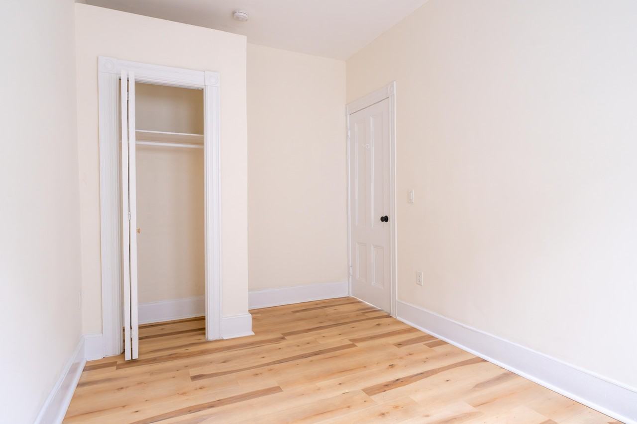 234 Danforth Ave #2 - Photo 4 of 15