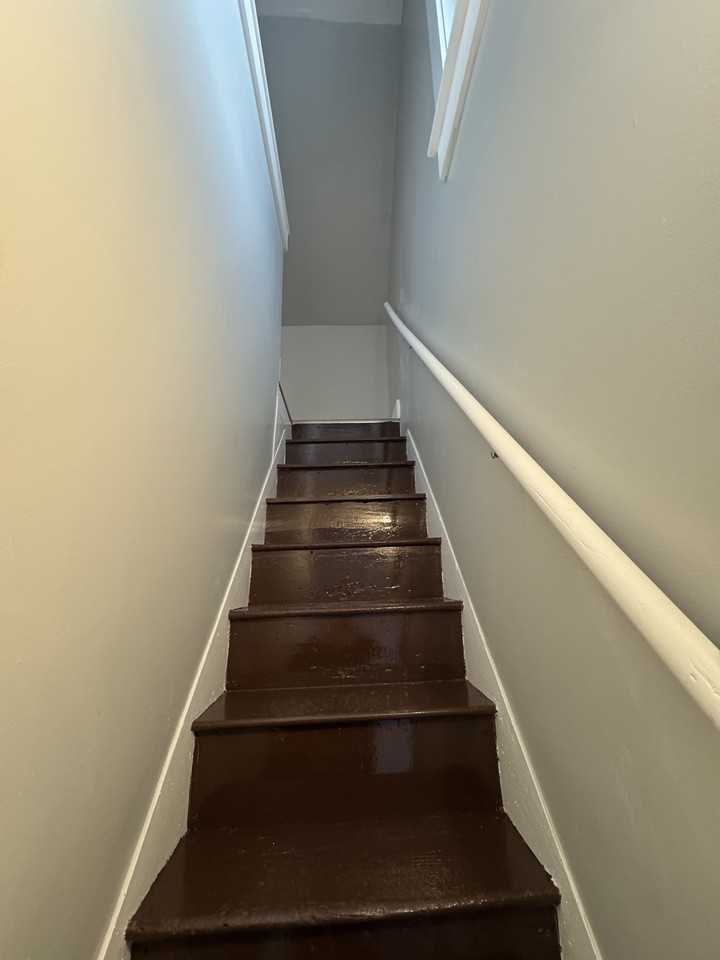 27 Knight St #2 - Photo 6 of 20