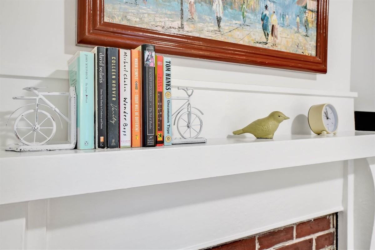 321 S 5th Ave #B - Photo 7 of 10