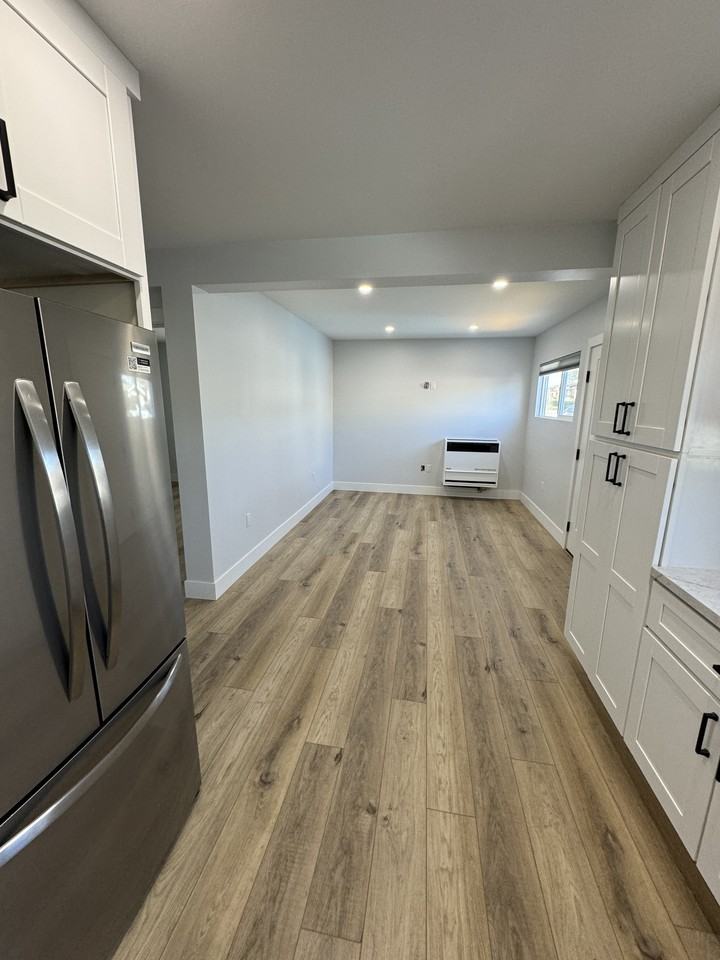 3131 Myrtle Ave #0 - Photo 2 of 7