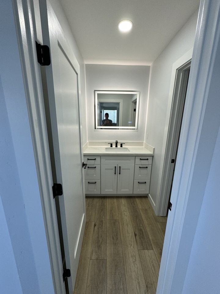 3131 Myrtle Ave #0 - Photo 3 of 7