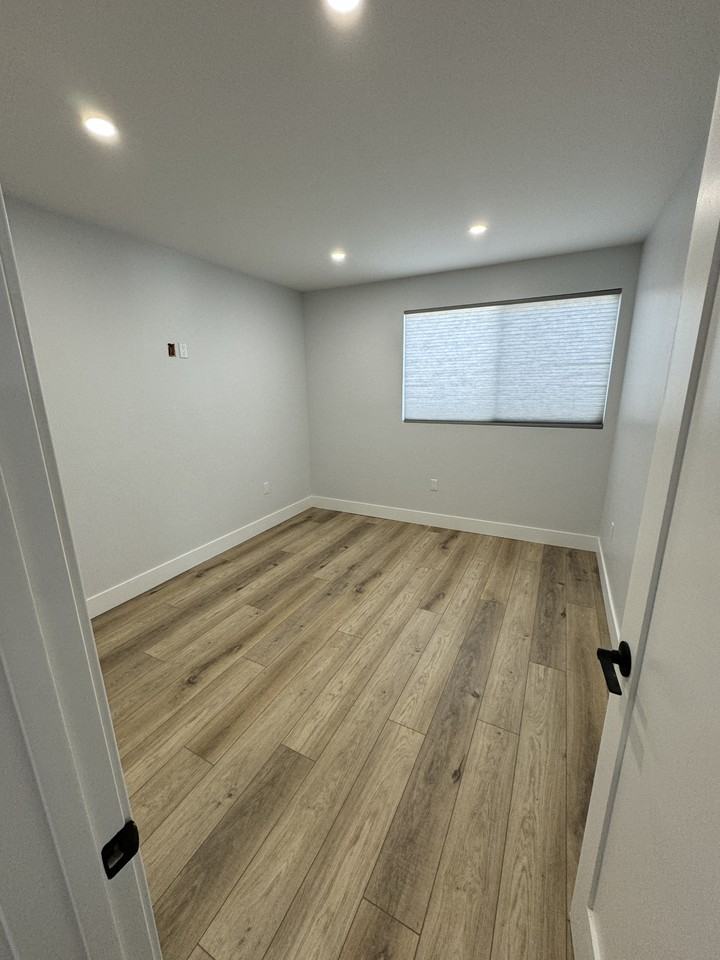 3131 Myrtle Ave #0 - Photo 5 of 7