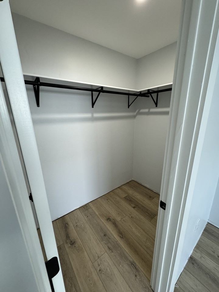 3131 Myrtle Ave #0 - Photo 6 of 7