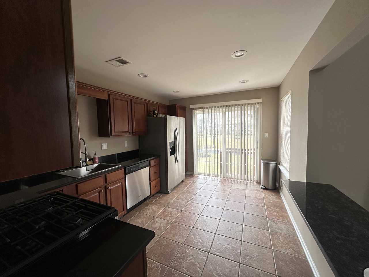 199 Fountayne Ln #NA - Photo 2 of 11