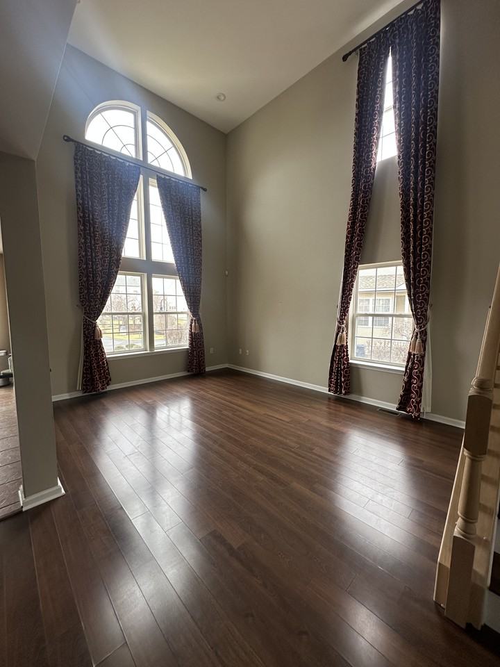 199 Fountayne Ln #NA - Photo 4 of 11