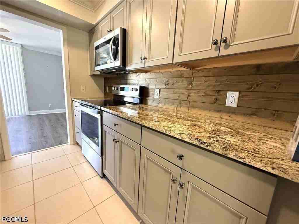 1608 Se 28th Ter Unit A28 - Photo 6 of 33