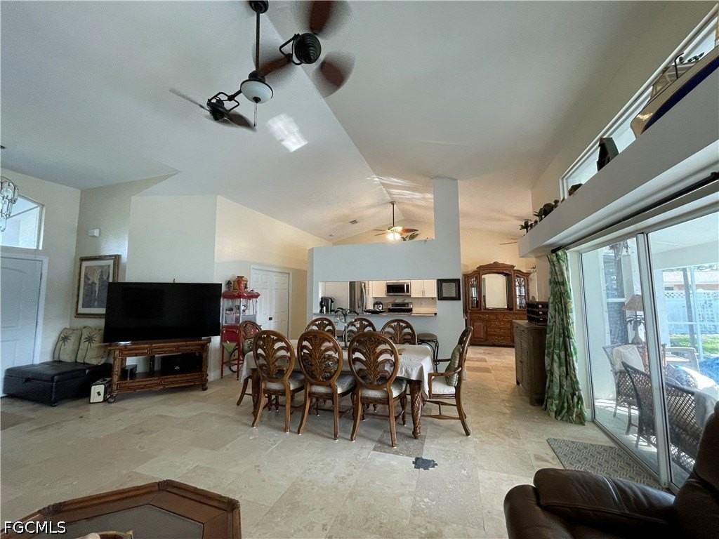 4436 Se 11th Pl - Photo 7 of 36