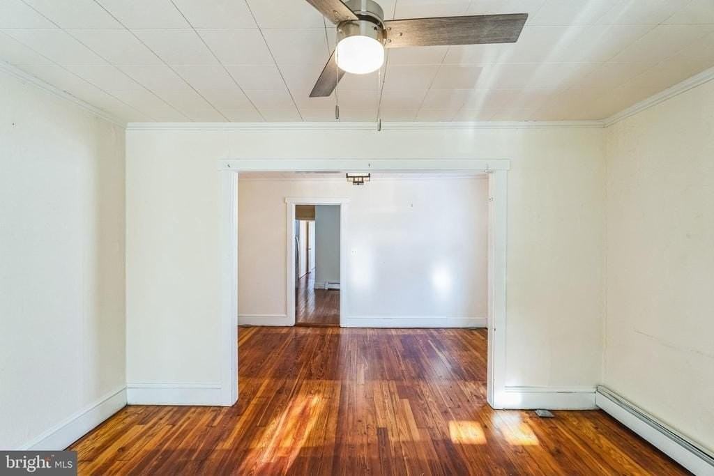 1116 Maple St - Photo 4 of 15