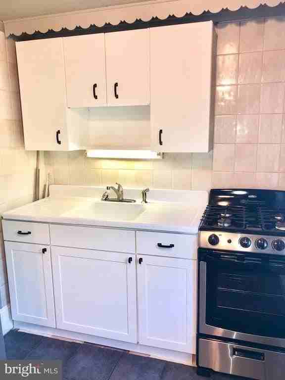 4001 Center Ave #2ndFL - Photo 5 of 12