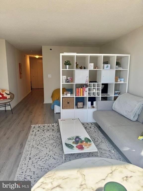 201832 Walnut St #17M - Photo 6 of 17