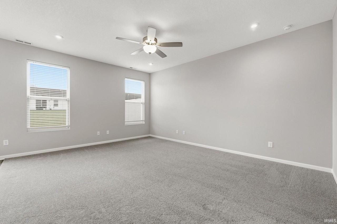 3591 Canal Square Dr - Photo 6 of 12