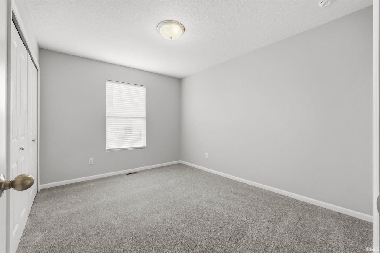 3591 Canal Square Dr - Photo 7 of 12