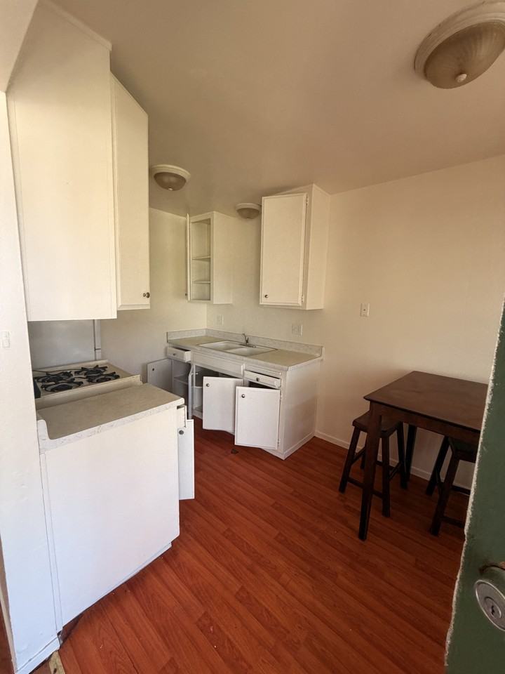 32 E Wyandotte St #D - Photo 4 of 7