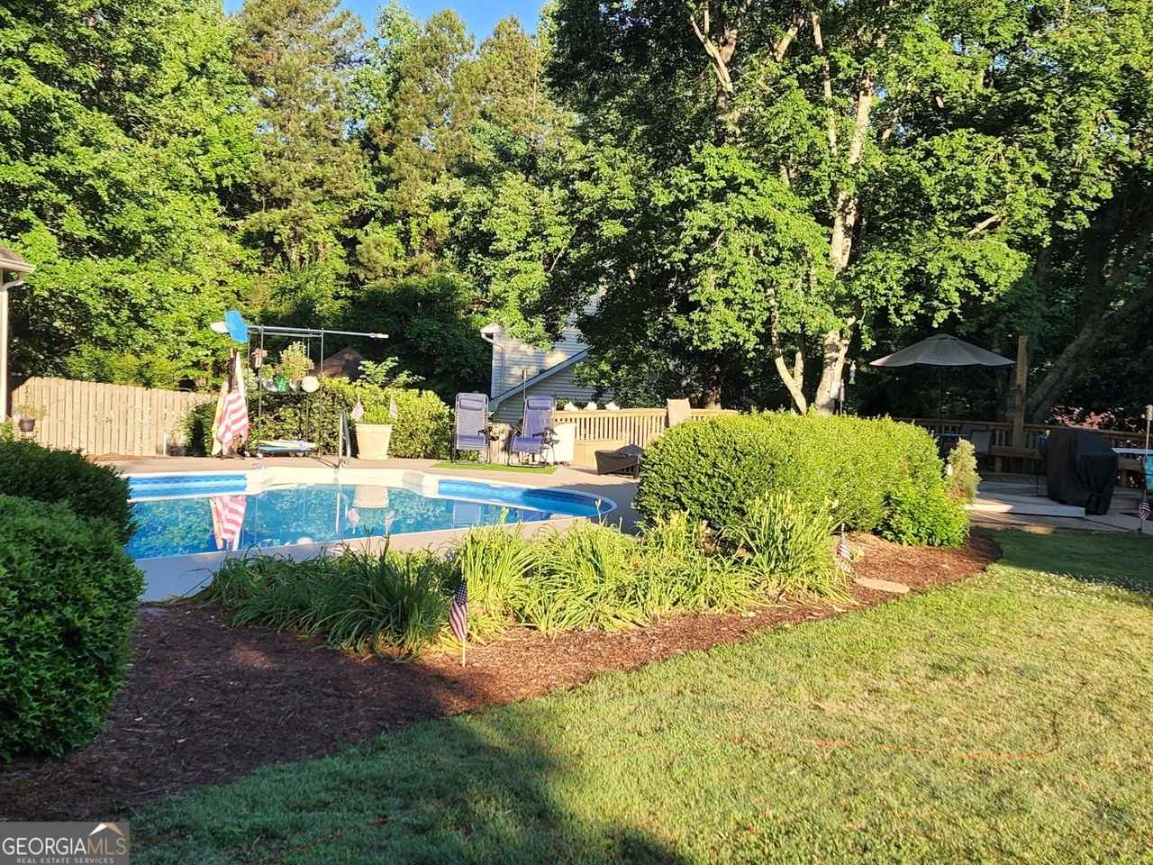 180 Sycamore Bnd - Photo 4 of 32