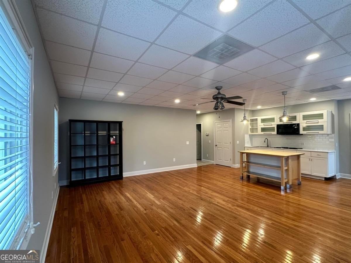 1051 Parkside Cmns Ste 203 - Photo 6 of 20