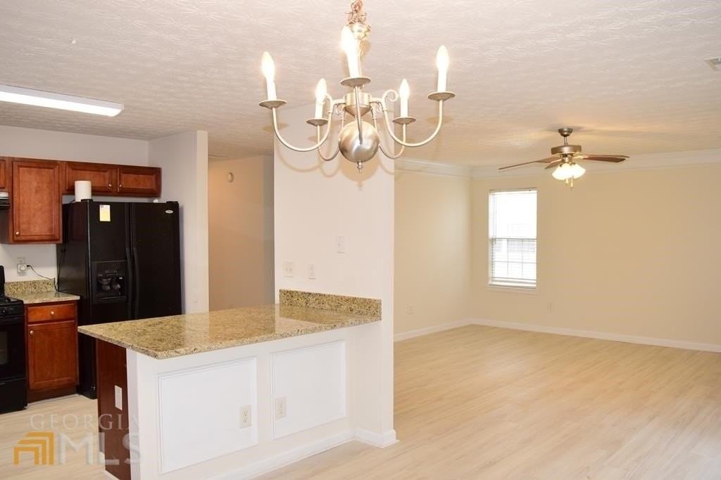 43 Churchill Park Dr - Photo 5 of 38