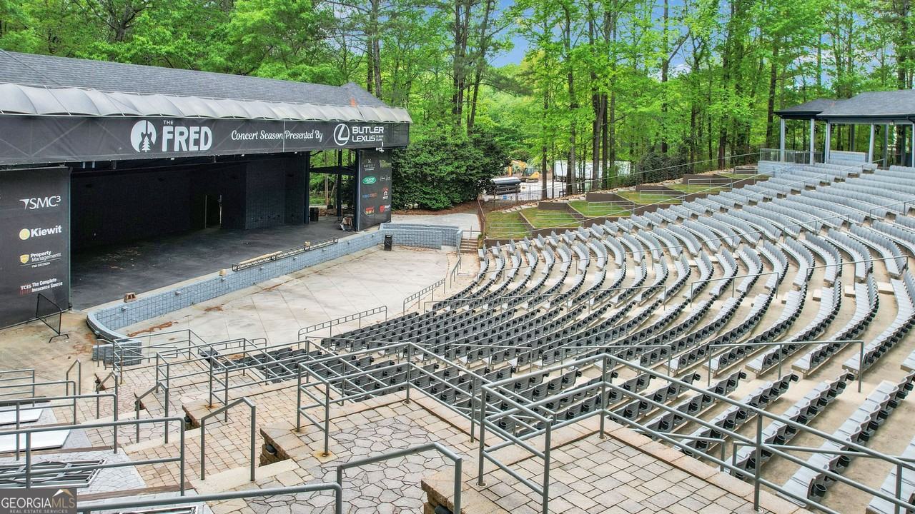 76 Cobblestone Crk - Photo 4 of 5