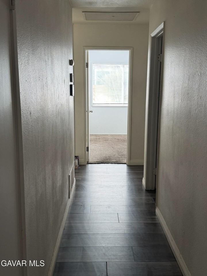 1253 Morven St - Photo 7 of 18