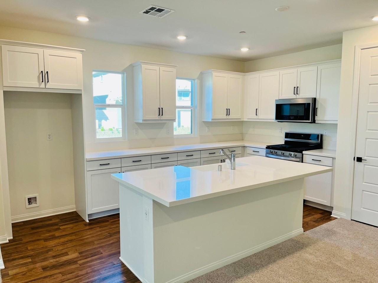 27467 Longview Pl - Photo 4 of 28