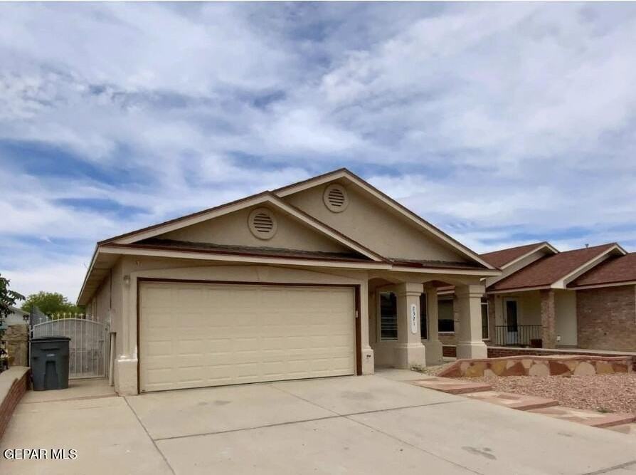 2321 Joshua Louis Dr - Photo 2 of 14