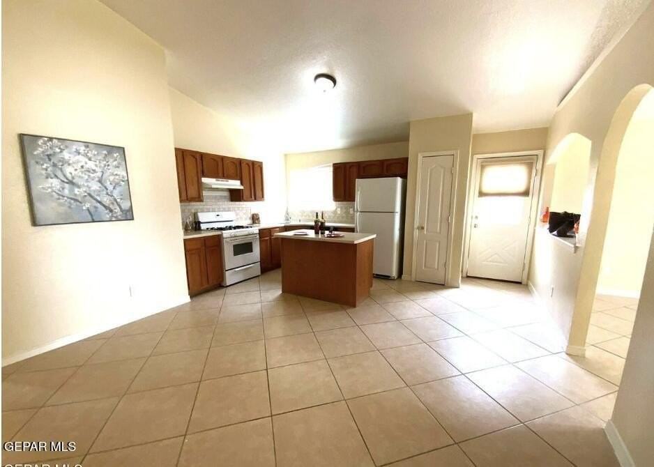 2321 Joshua Louis Dr - Photo 5 of 14