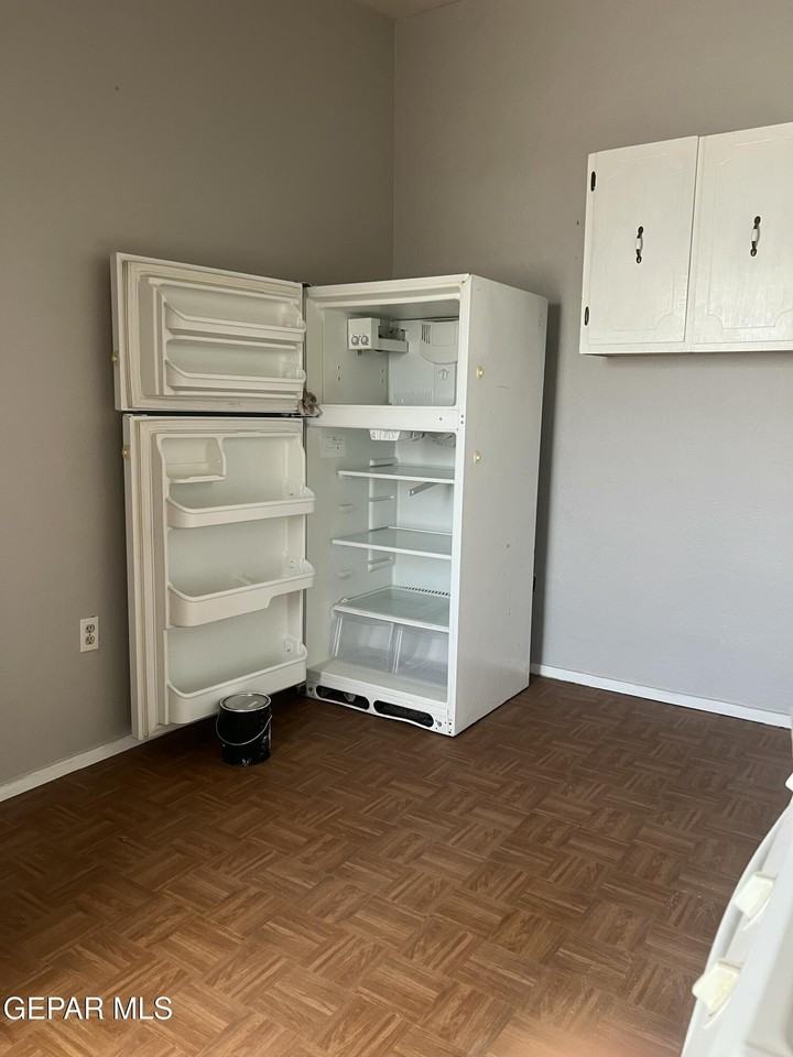 1710 Banker Rd Apt B - Photo 7 of 13