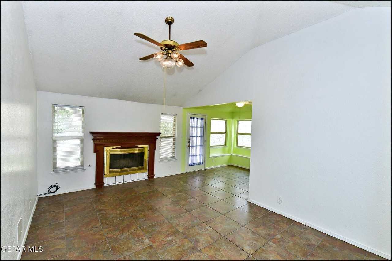 853 Nita Fay Dr - Photo 7 of 48