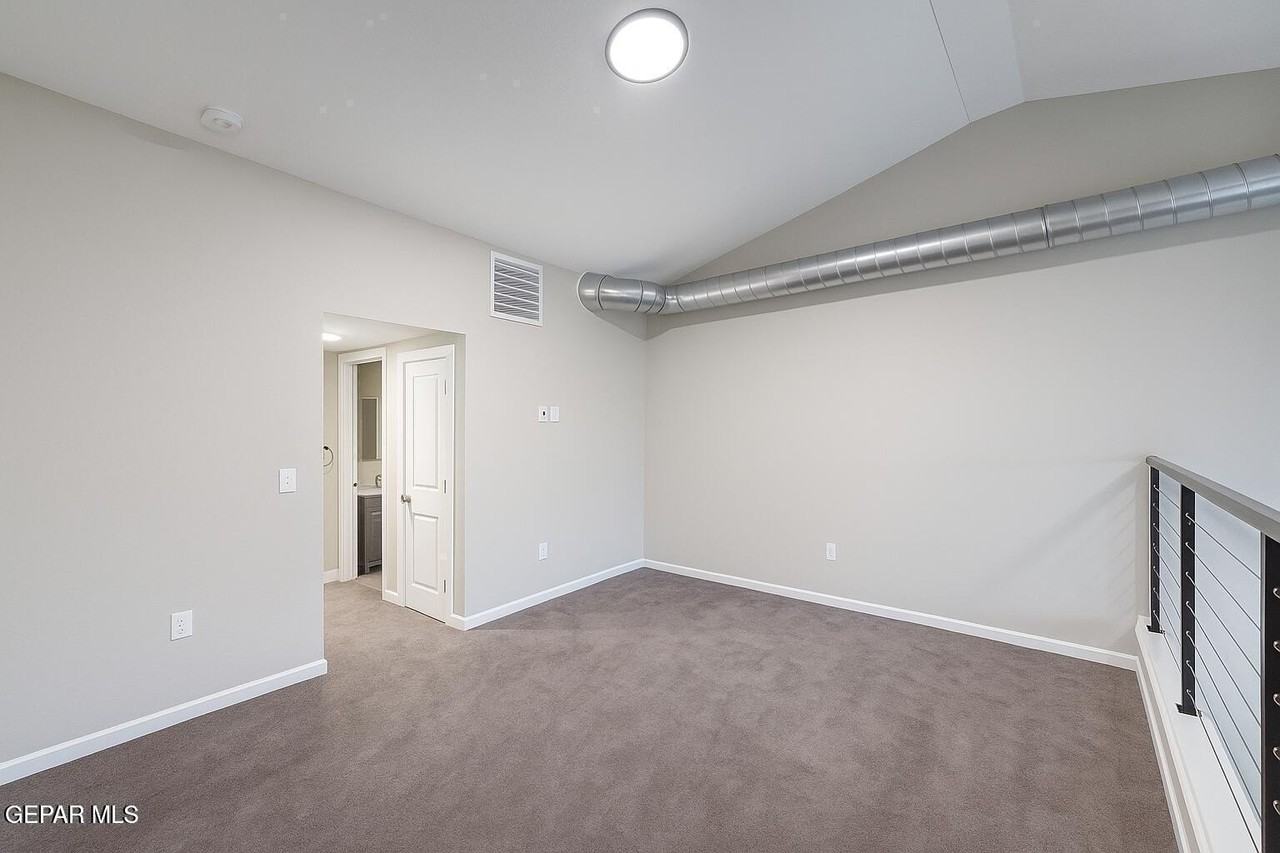 3030 Pera Ave Unit A - Photo 5 of 8