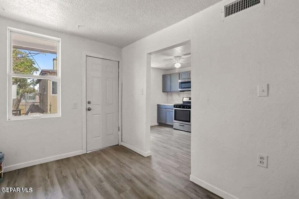 613 N Cebada St Unit B - Photo 4 of 8