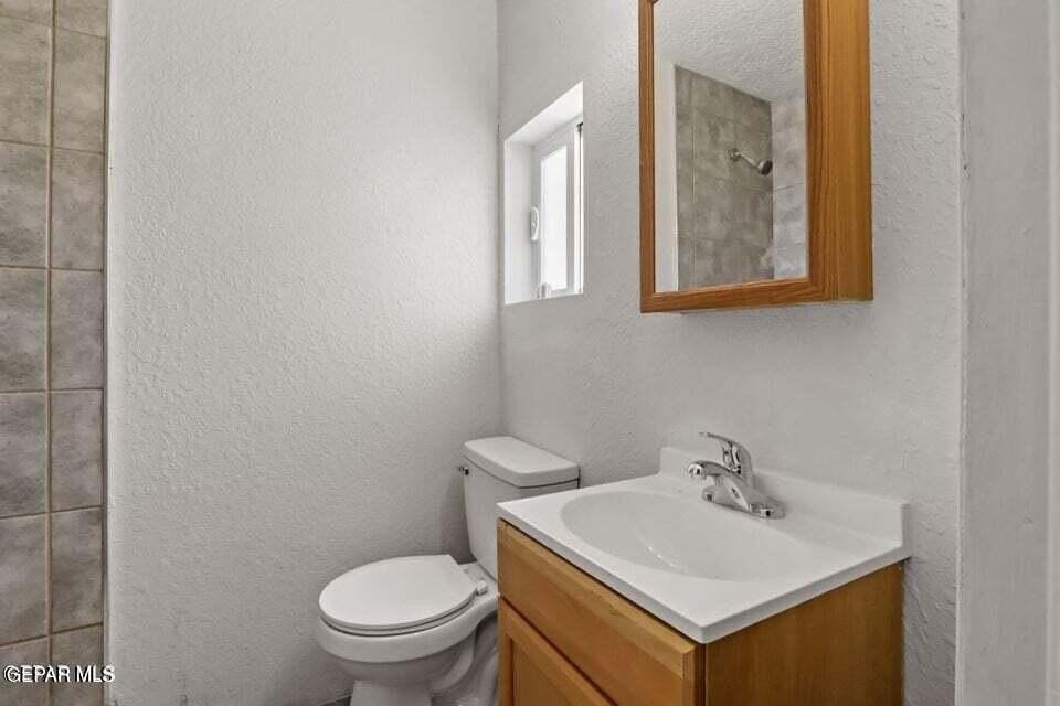 613 N Cebada St Unit B - Photo 7 of 8