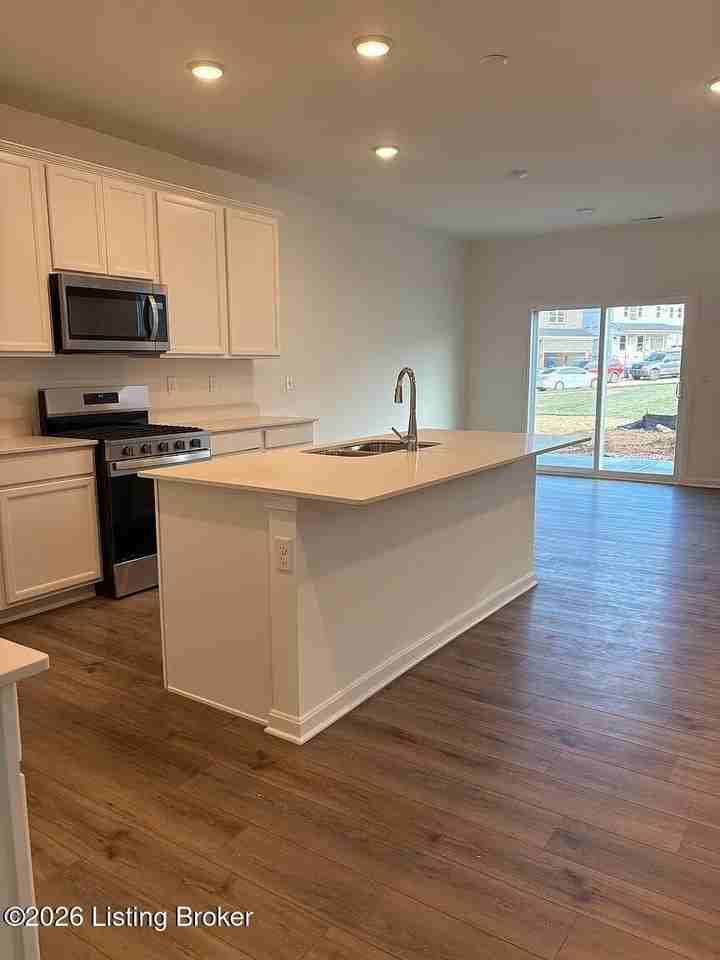 2015 Lyndon Green Cir - Photo 4 of 32