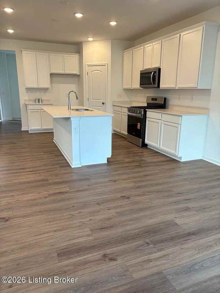 2015 Lyndon Green Cir - Photo 5 of 32