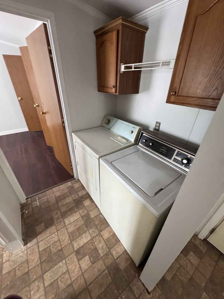 189 Commercial St #1 - Photo 3 of 9