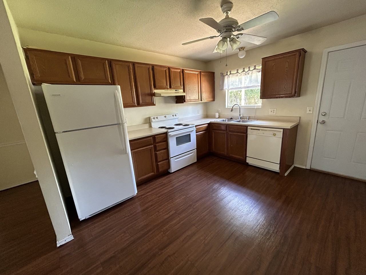 481 Village Ln #1 - Photo 6 of 8