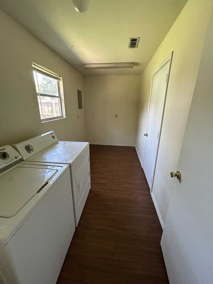 481 Village Ln #1 - Photo 7 of 8