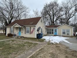 featured image of 955 N Curtis Ave #1