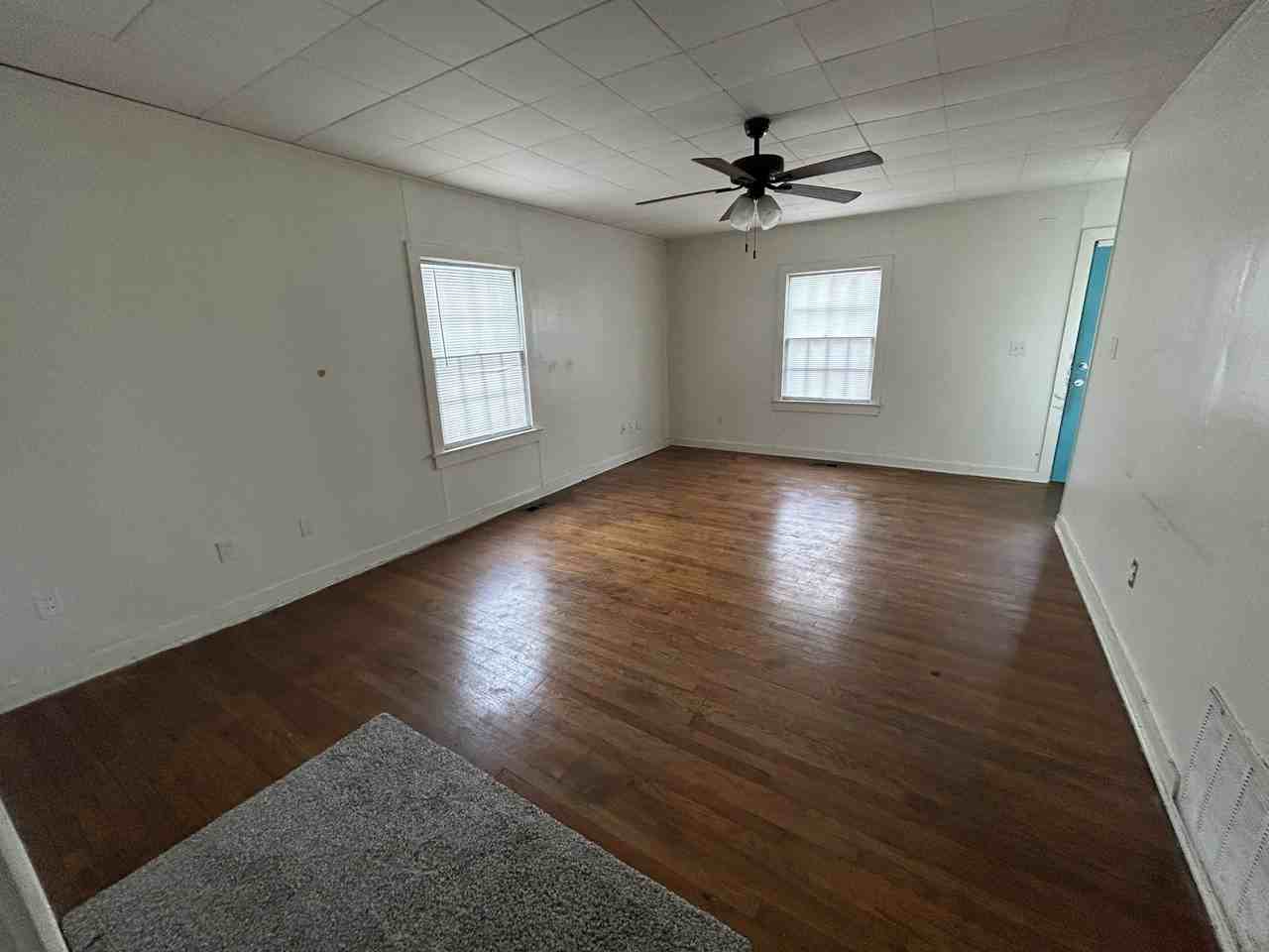 955 N Curtis Ave #1 - Photo 3 of 9