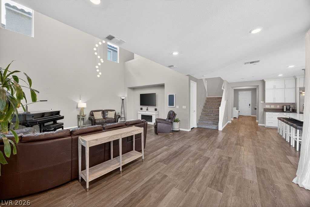 9945 Birch Knoll Ave - Photo 6 of 50