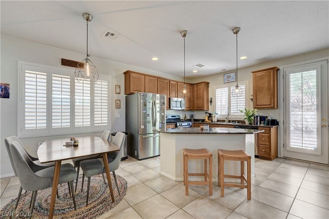 7355 Brisbane Hills St - Photo 5 of 43