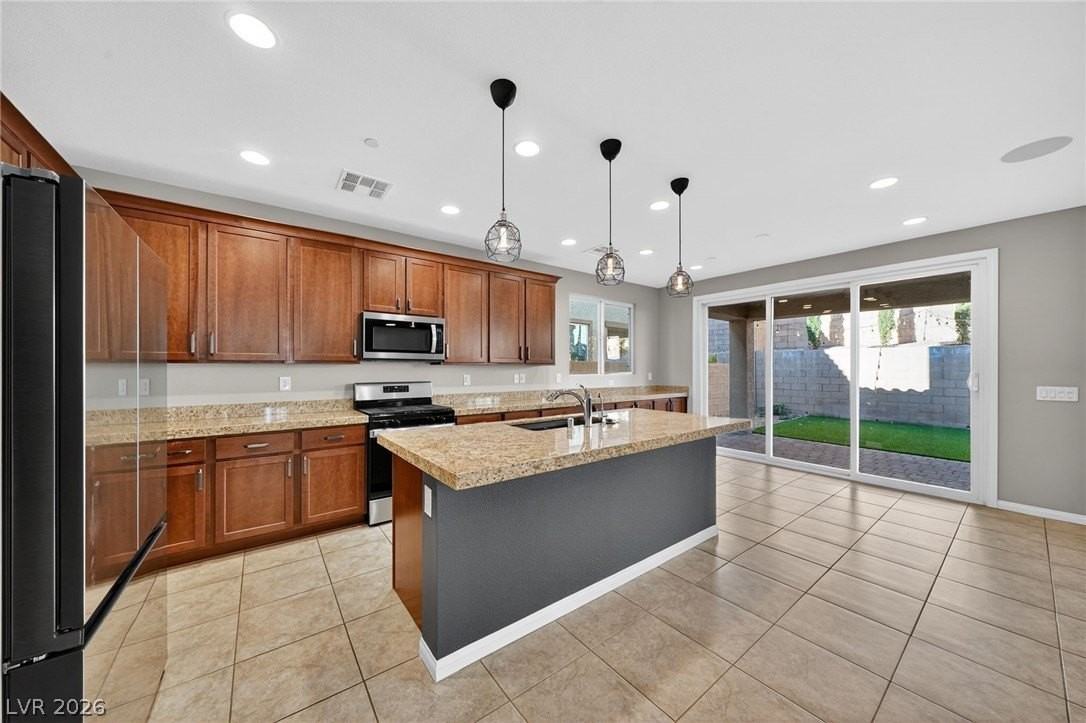 8909 Wallner St - Photo 4 of 25