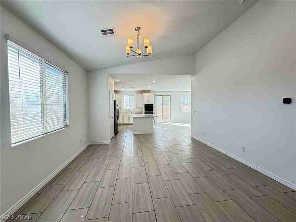 945 Sycamore Falls St - Photo 3 of 50