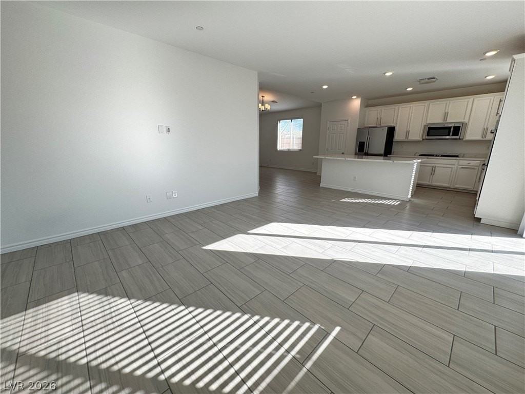 945 Sycamore Falls St - Photo 6 of 50