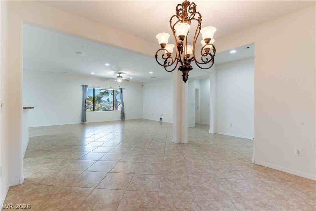 2253 Laurel Heights Ln - Photo 3 of 25