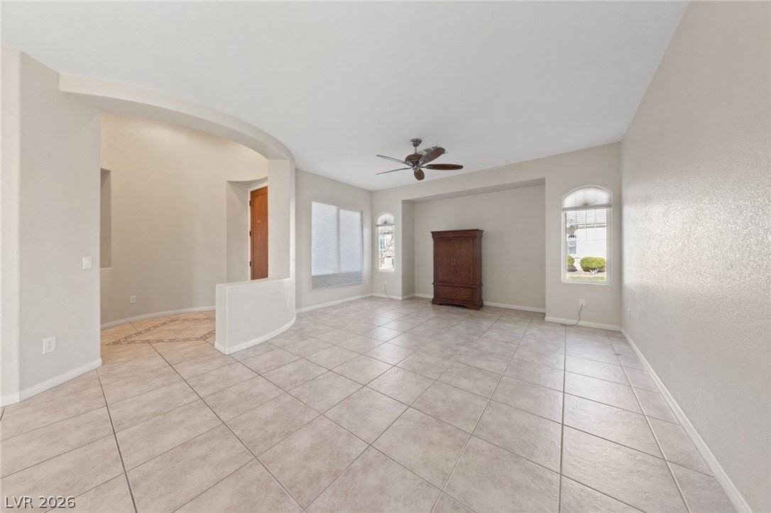 10477 Sugarhouse Park Ave - Photo 2 of 33