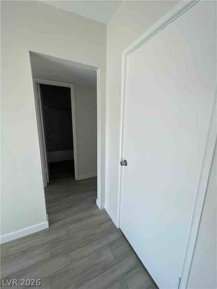 2107 Statz St #7 - Photo 5 of 14