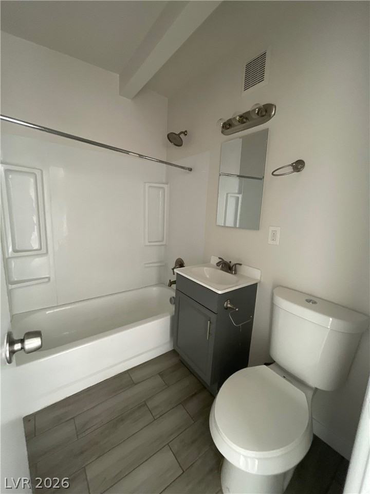 2107 Statz St #7 - Photo 6 of 14