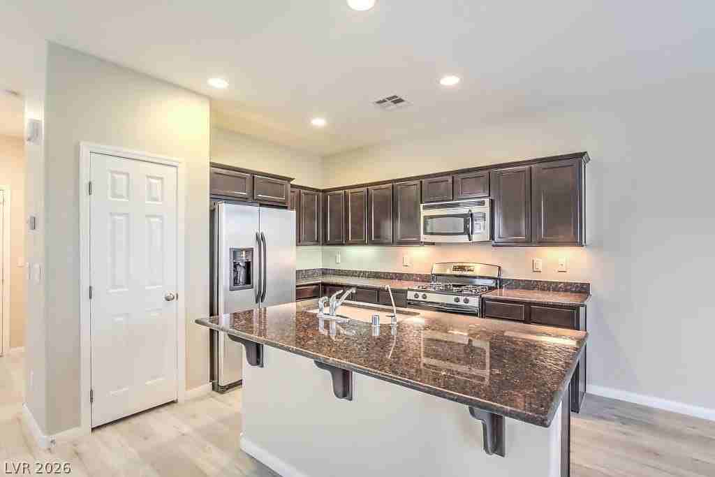 8366 Stillhouse Ct - Photo 6 of 39