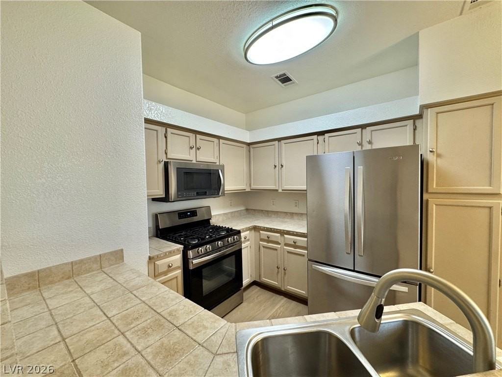 5415 W Harmon Ave #1185 - Photo 7 of 34