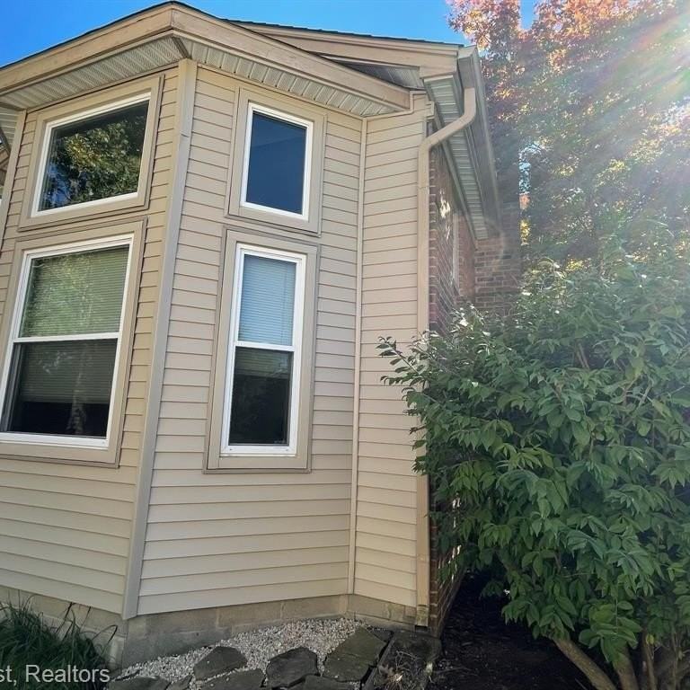 1438 Rand Rd - Photo 6 of 50