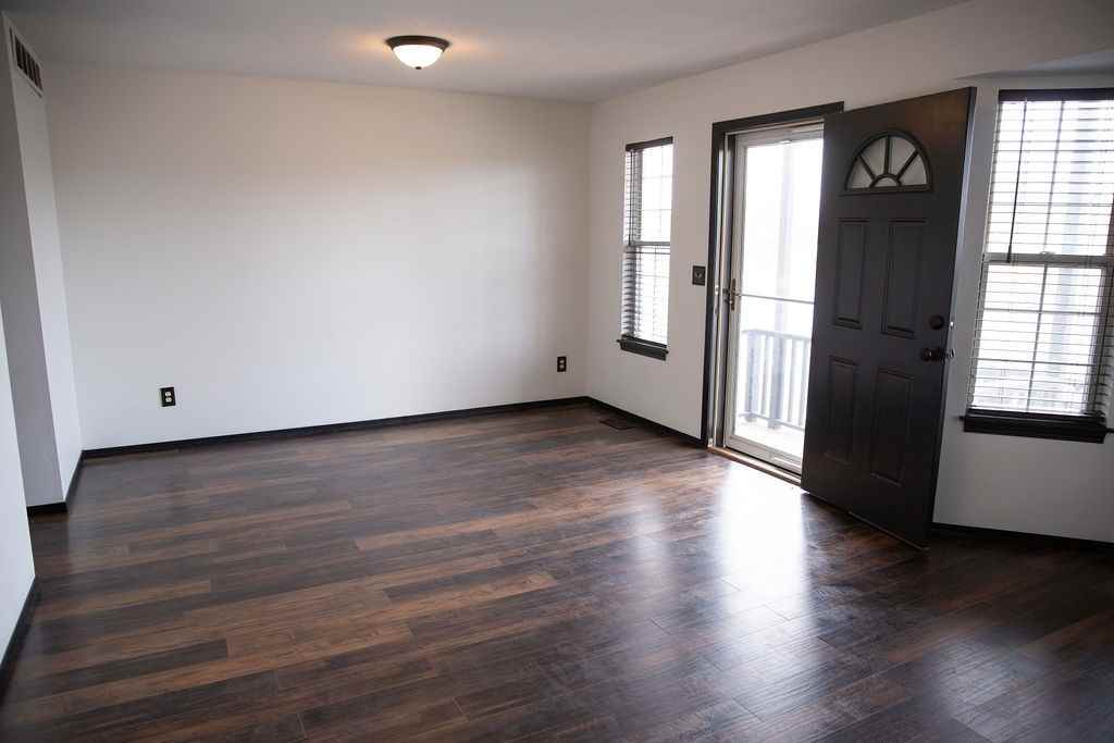 929 W 12th St N #929 - Photo 5 of 29